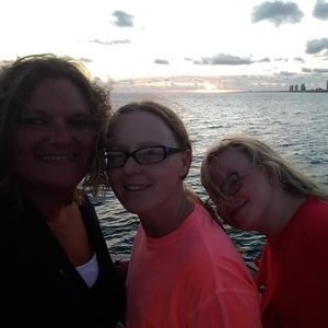 Meet your Posher, Sandy